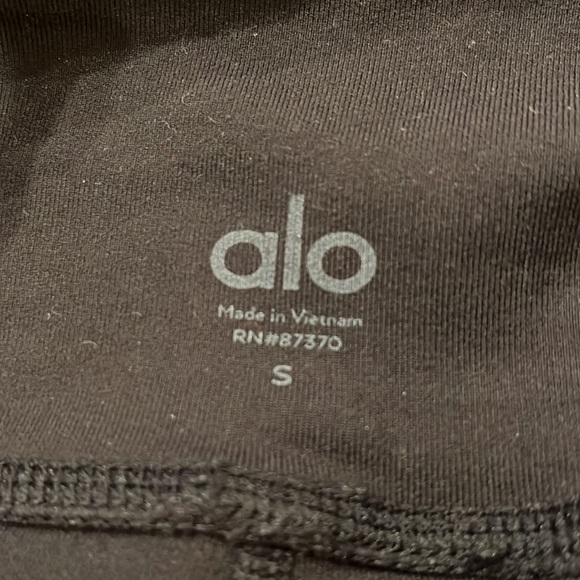 ALO MOTO LEGGINGS - Picture 3 of 6